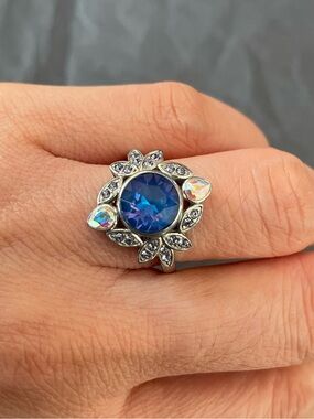 Ava Ro Sterling Silver Swarovski Crystal Blue Floral Ring Size 7